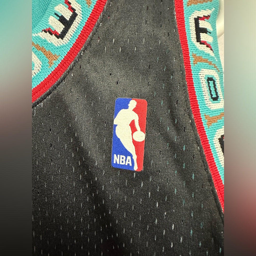 Mitchell & Ness Mike Bibby NBA Jersey Size Large - Picture 6 of 13